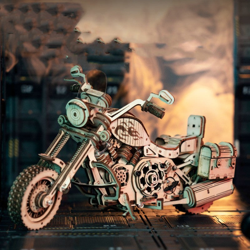 Puzzle Model Creative
